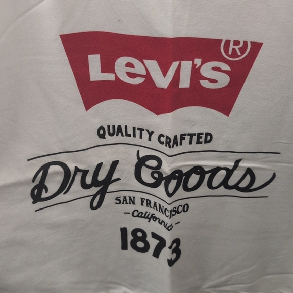 Levi's White Tank Top with Red Logo Size M NWOT - Picture 2 of 4